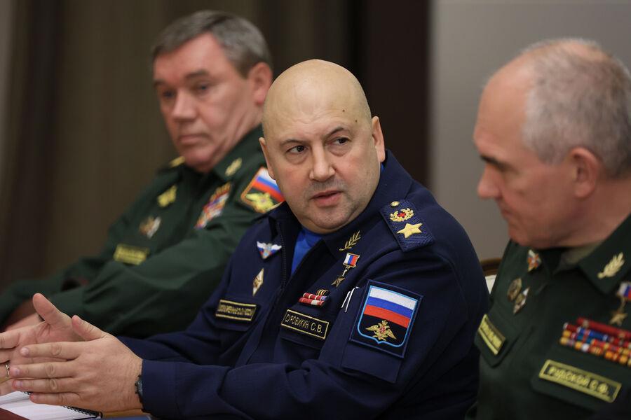 В окружении Суровикина опровергли его визит в Кремль В окружении Суровикина опровергли его визит в Кремль