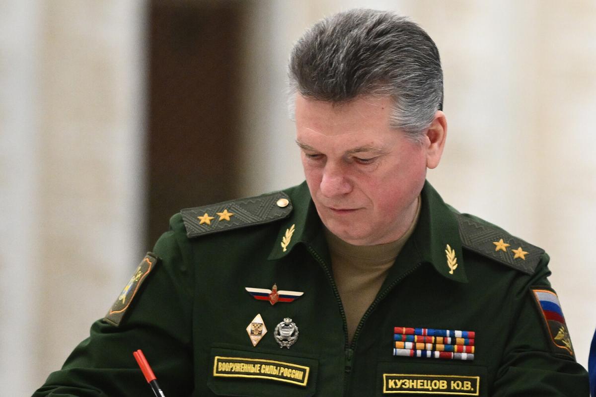 Начальника управления кадров Минобороны арестовали по подозрению в получении взятки Начальника управления кадров Минобороны арестовали по подозрению в получении взятки