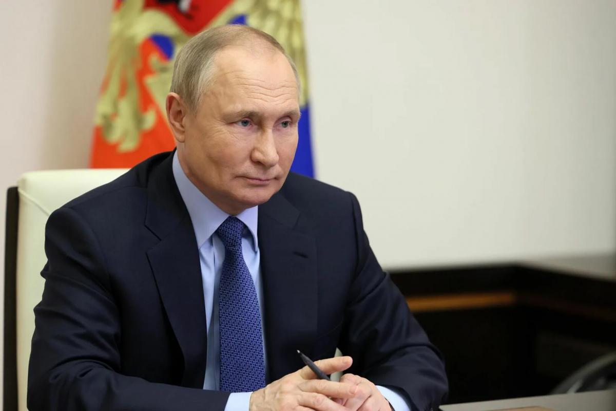 Путин назначил на должности новых министров и вице-премьеров Путин назначил на должности новых министров и вице-премьеров