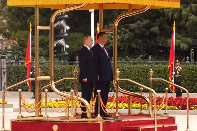 Путин прибыл в Дом народных собраний, где пройдут российско-китайские переговоры Путин прибыл в Дом народных собраний, где пройдут российско-китайские переговоры