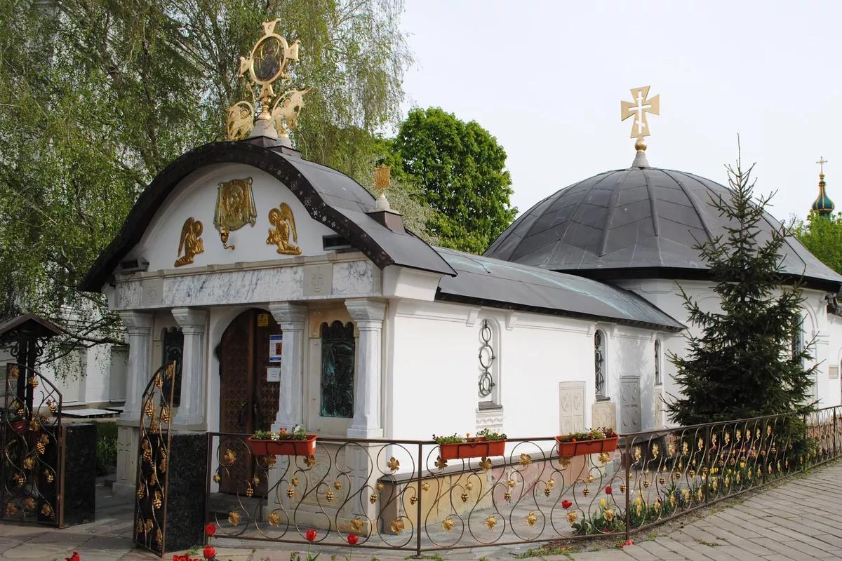 Ночью в Киеве снесли часовню Украинской православной церкви Ночью в Киеве снесли часовню Украинской православной церкви