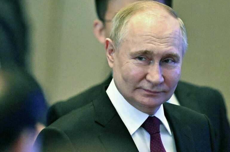 Российский лидер пошутил, сравнив себя с интернетом Российский лидер пошутил, сравнив себя с интернетом