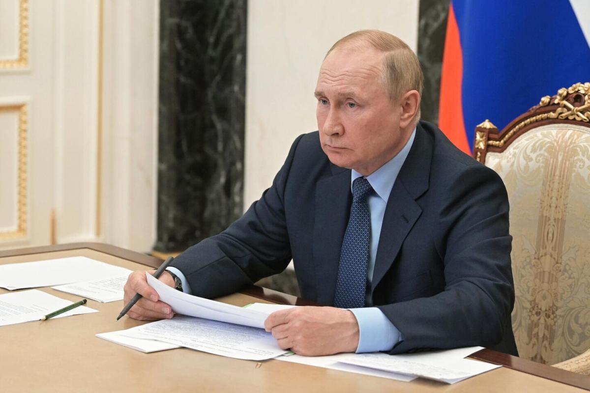 Путин заявил, что РФ сделает все для оказания помощи в ситуации с вертолетом Путин заявил, что РФ сделает все для оказания помощи в ситуации с вертолетом