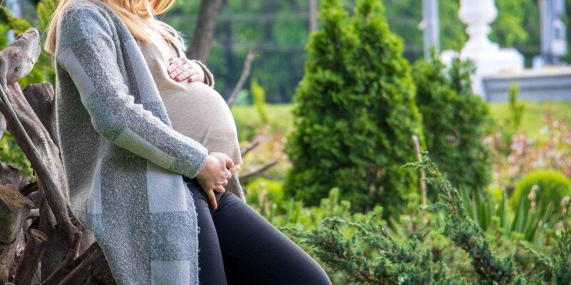 В Крыму мать избавилась от новорожденного ребенка, утопив его в выгребной яме уличного туалета В Крыму мать избавилась от новорожденного ребенка, утопив его в выгребной яме уличного туалета