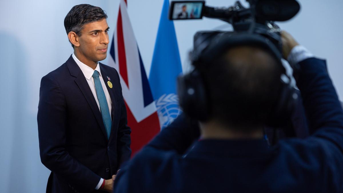 Досрочные выборы в парламент Великобритании пройдут 4 июля Досрочные выборы в парламент Великобритании пройдут 4 июля