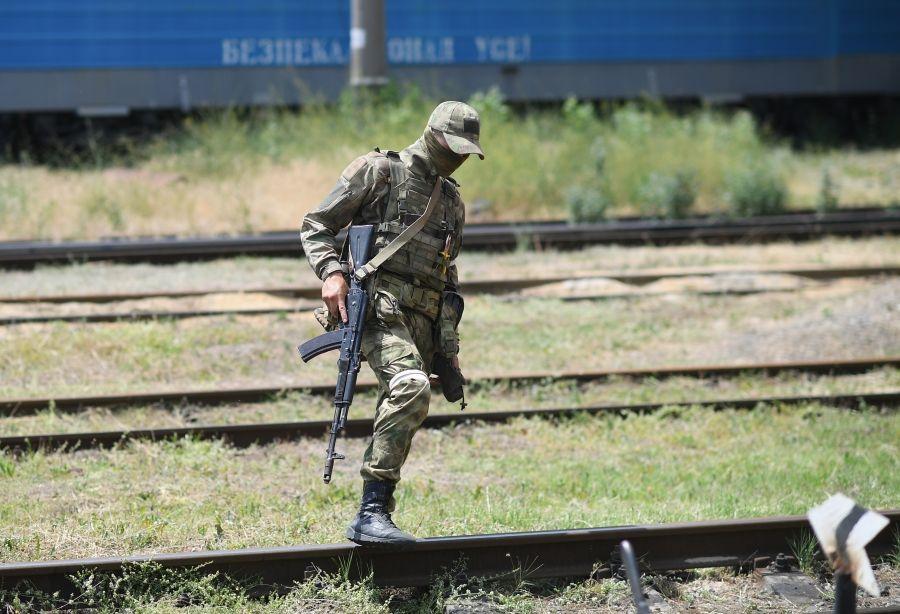 В Крыму диверсант подорвался на собственной взрывчатке В Крыму диверсант подорвался на собственной взрывчатке