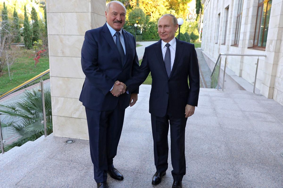 Стало известно, чем Лукашенко угостил Путина во время визита Стало известно, чем Лукашенко угостил Путина во время визита