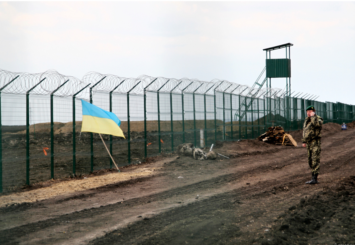 Два украинца напали на пограничника и сбежали в Румынию Два украинца напали на пограничника и сбежали в Румынию