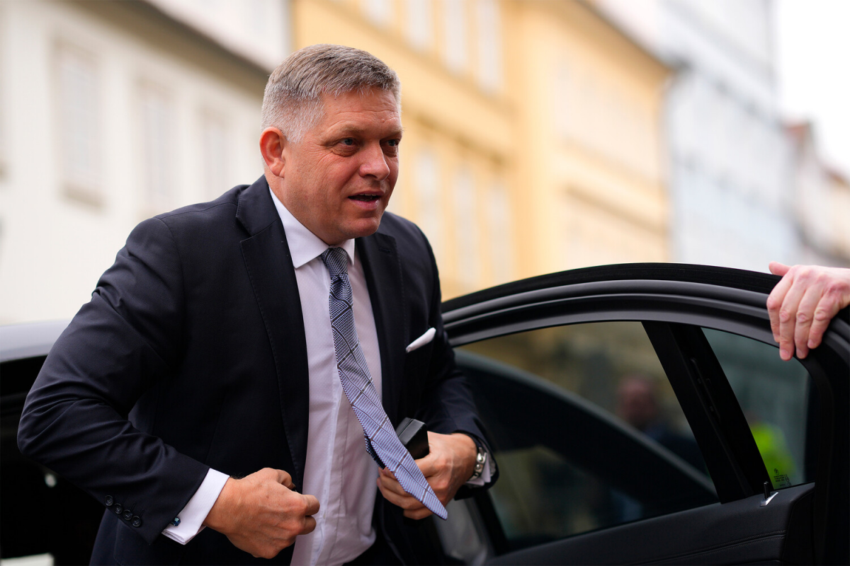 Стало известно, когда премьер-министр Словакии пройдет контрольное медобследование Стало известно, когда премьер-министр Словакии пройдет контрольное медобследование