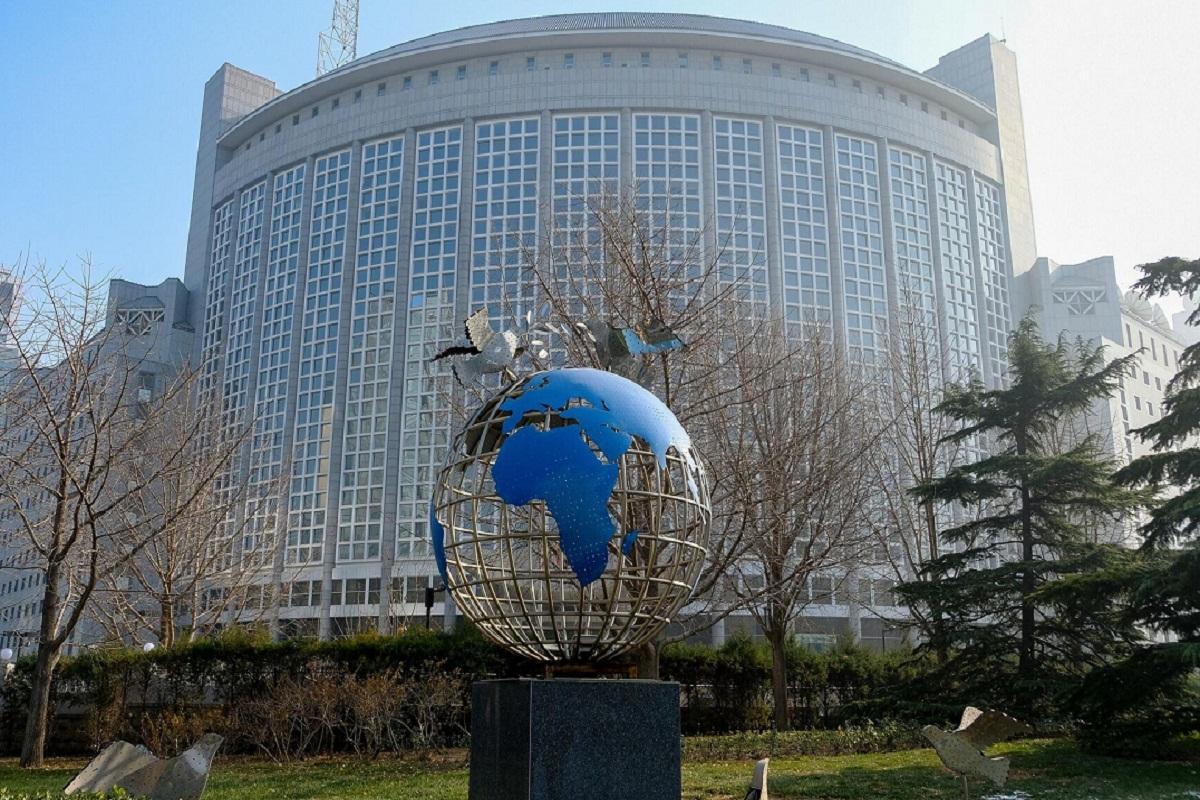 В МИД Китая ответили на приглашение Зеленского Си Цзиньпина на саммит в Швейцарии В МИД Китая ответили на приглашение Зеленского Си Цзиньпина на саммит в Швейцарии