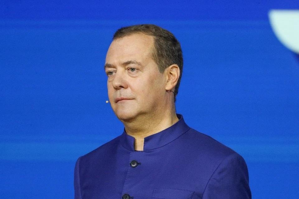 Медведев: Россия добьётся победы на Украине в самое ближайшее время Медведев: Россия добьётся победы на Украине в самое ближайшее время