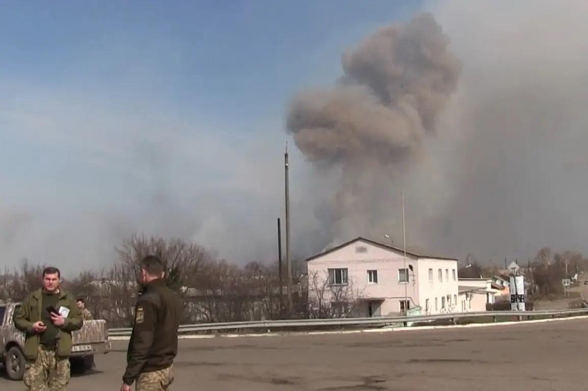 Россия ответила на отправку военных инструкторов НАТО ударом по Яворовскому полигону Россия ответила на отправку военных инструкторов НАТО ударом по Яворовскому полигону