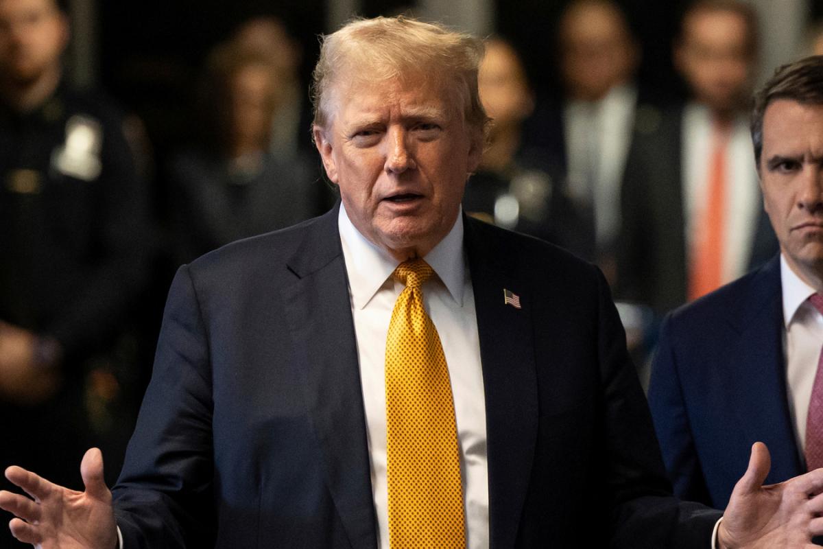 Присяжные на суде по делу Трампа после нескольких часов обсуждений разошлись без вынесения вердикта Присяжные на суде по делу Трампа после нескольких часов обсуждений разошлись без вынесения вердикта