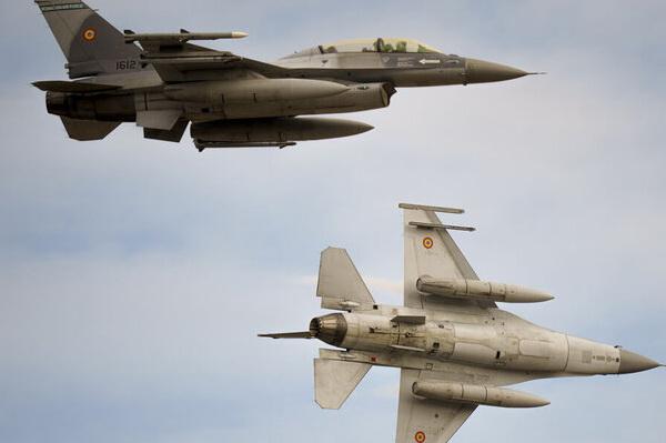 Расмуссен: Дания разрешит Киеву атаковать F 16 цели в России Расмуссен: Дания разрешит Киеву атаковать F 16 цели в России