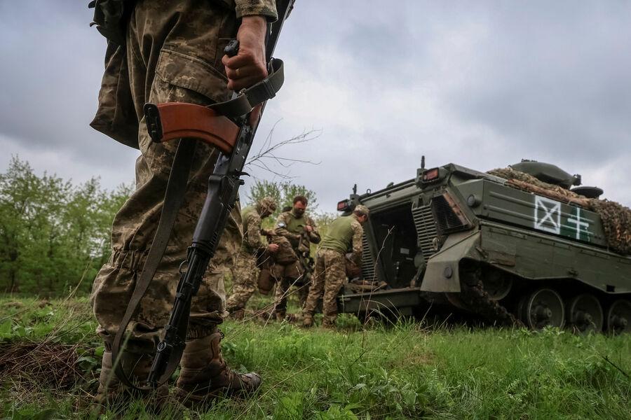 В Британии заявили, что ВСУ попали в котлы на двух направлениях сразу В Британии заявили, что ВСУ попали в котлы на двух направлениях сразу
