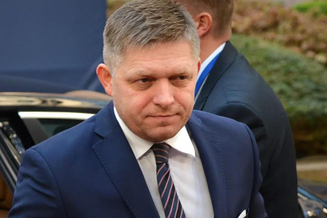 Фицо проходит реабилитацию после покушения Фицо проходит реабилитацию после покушения