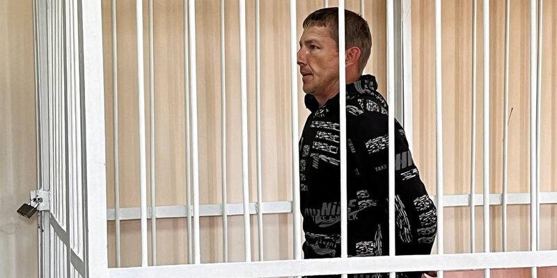 Житель Забайкальского края, зарубившего полицейского топором, предъявлено обвинение Житель Забайкальского края, зарубившего полицейского топором, предъявлено обвинение