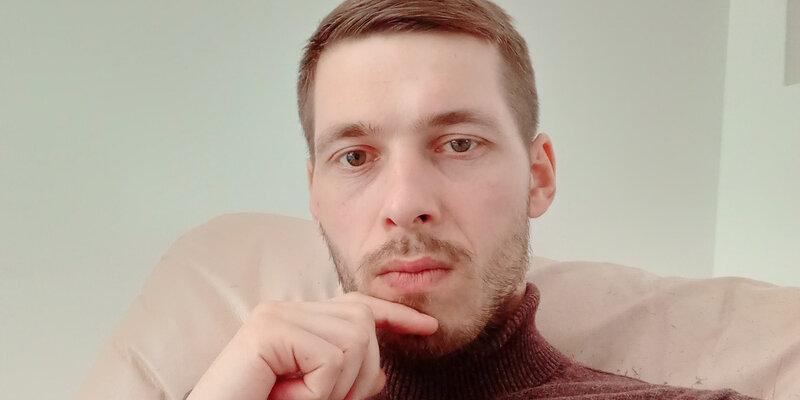 Зампреда патриотического движения «Зов Народа» Антона Еговцева убили на лестничной площадке в Лобне Зампреда патриотического движения «Зов Народа» Антона Еговцева убили на лестничной площадке в Лобне