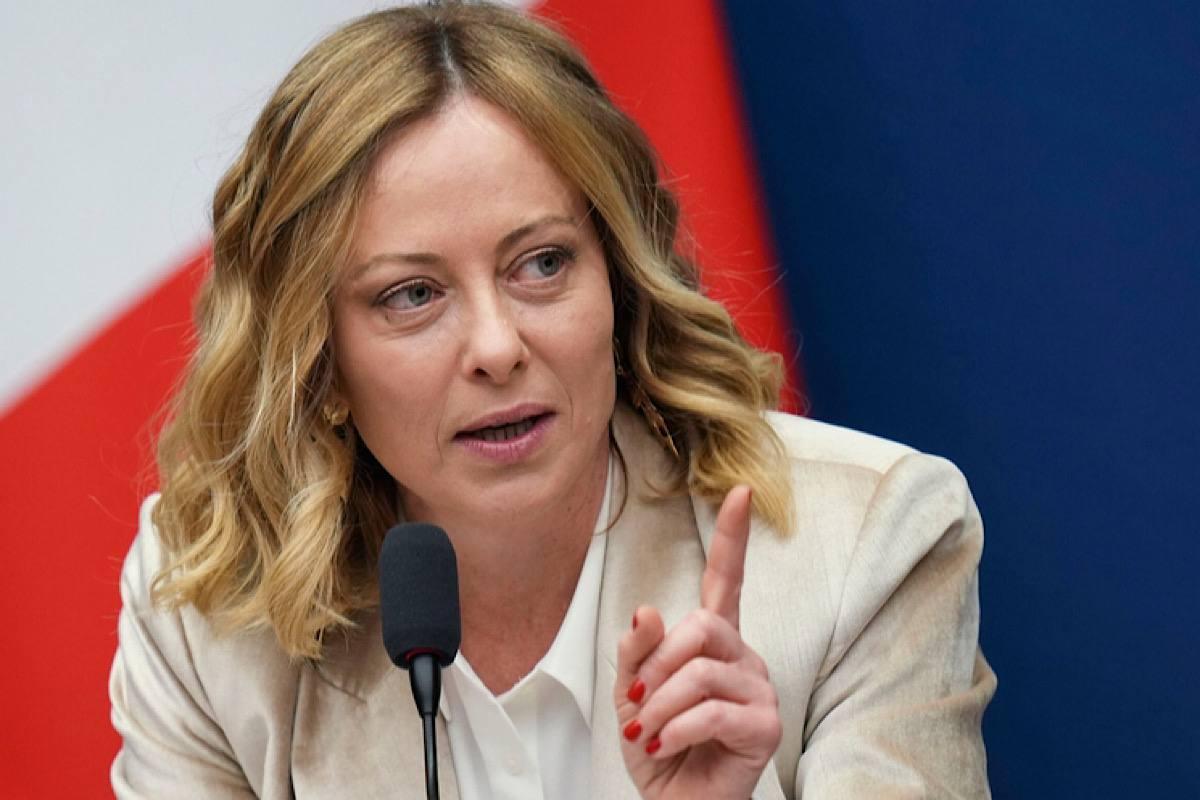 «Медовая ловушка» для Трампа: Европа использует Мелони для влияния на политику США «Медовая ловушка» для Трампа: Европа использует Мелони для влияния на политику США