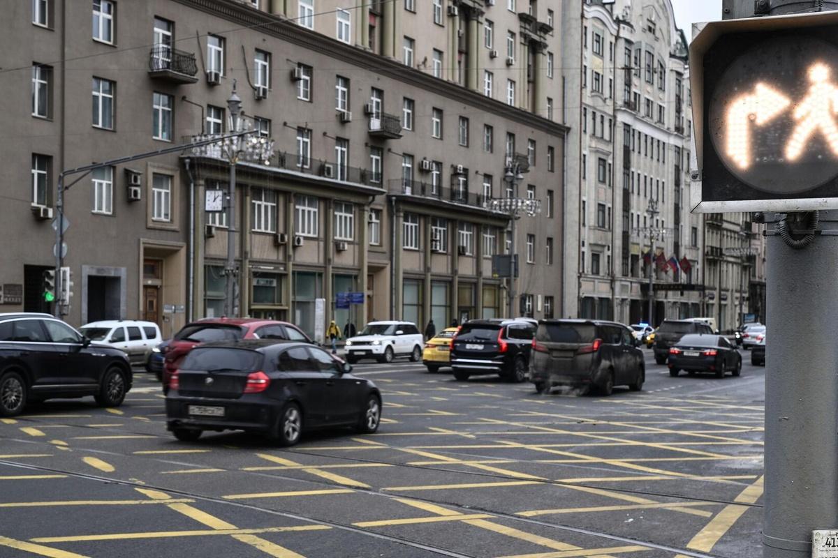 Правительство не нашло причин снижать налоги для водителей, не нарушающих ПДД Правительство не нашло причин снижать налоги для водителей, не нарушающих ПДД