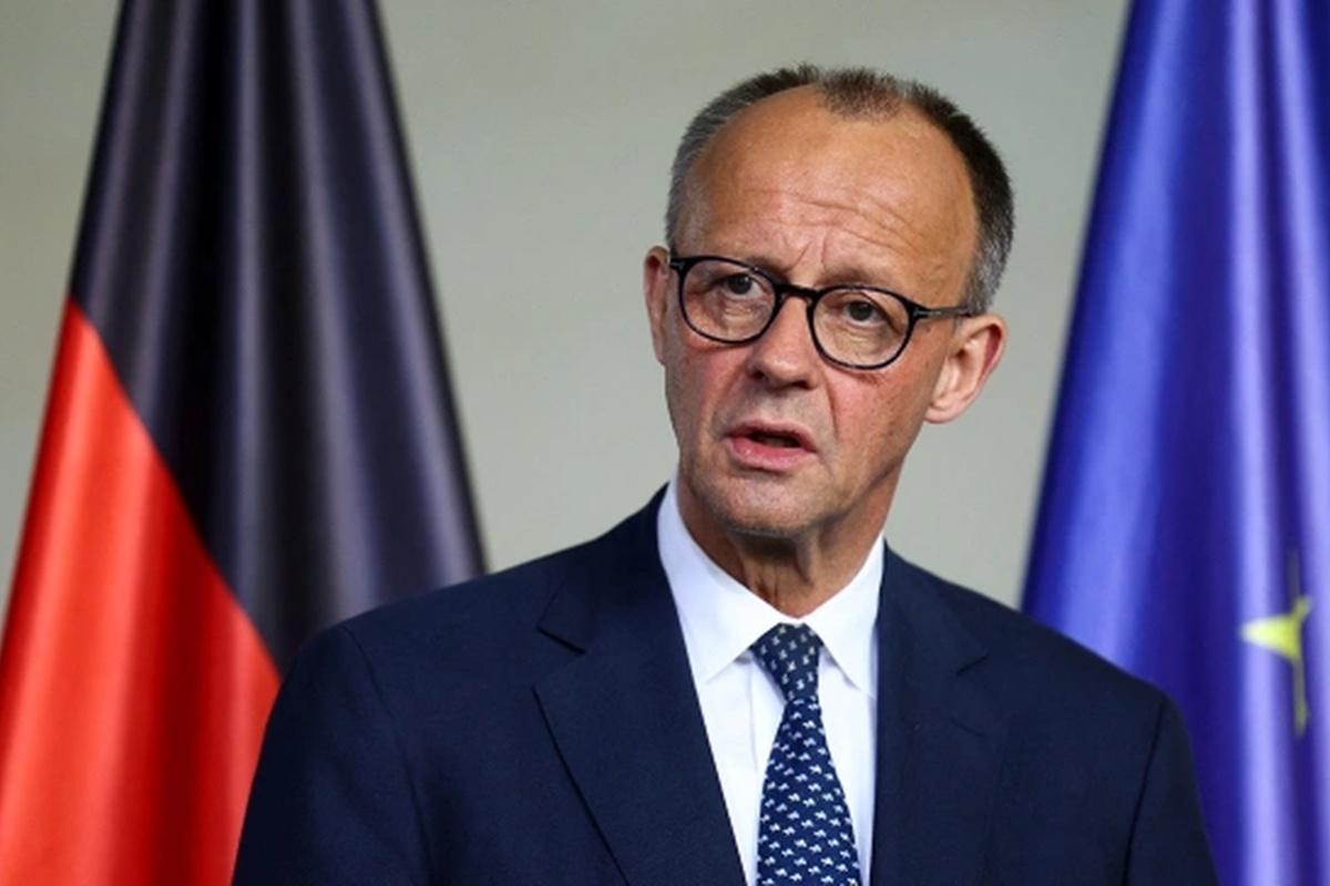 Мерц заявил, что рассмотрит возможность конфискации активов РФ Мерц заявил, что рассмотрит возможность конфискации активов РФ
