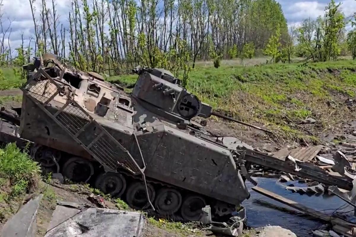 Сотни тел украинских военных остаются в Курской области Сотни тел украинских военных остаются в Курской области