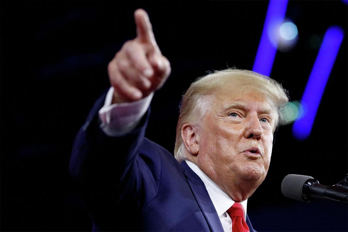Трамп обвинил приближенных Байдена в госизмене Трамп обвинил приближенных Байдена в госизмене