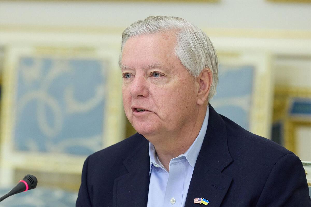 Американский сенатор выступил с предупреждением Китаю из-за решений Путина Американский сенатор выступил с предупреждением Китаю из-за решений Путина