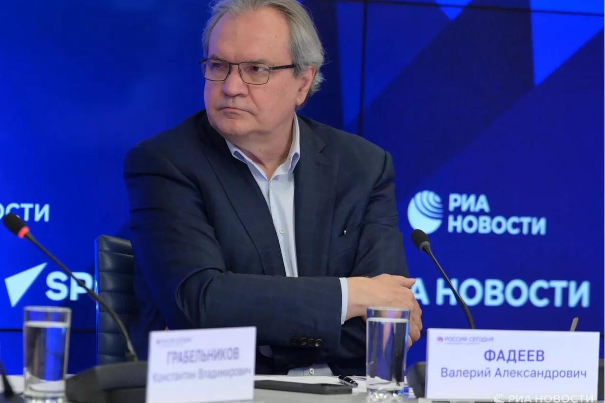 Председатель СПЧ России заявил об бесполезности выплат школьницам для повышения рождаемости Председатель СПЧ России заявил об бесполезности выплат школьницам для повышения рождаемости