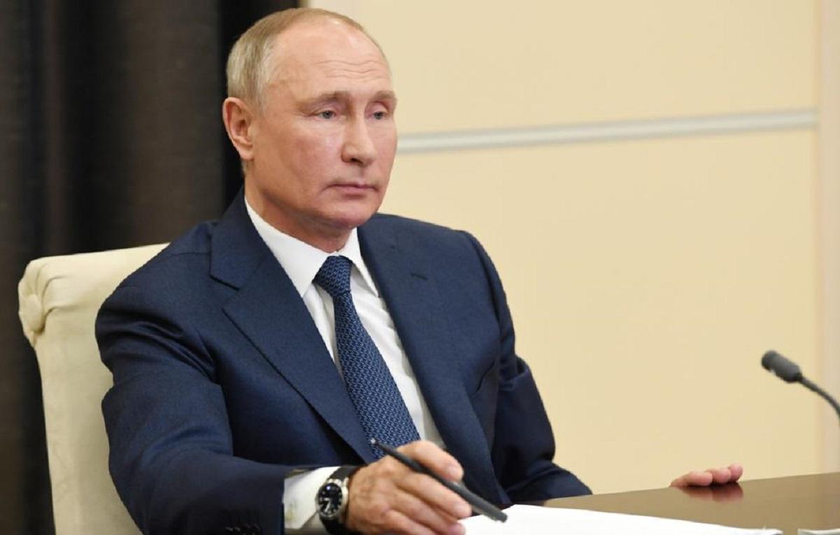 Политолог оценил массированную атаку украинских БПЛА на вертолет президента России Политолог оценил массированную атаку украинских БПЛА на вертолет президента России