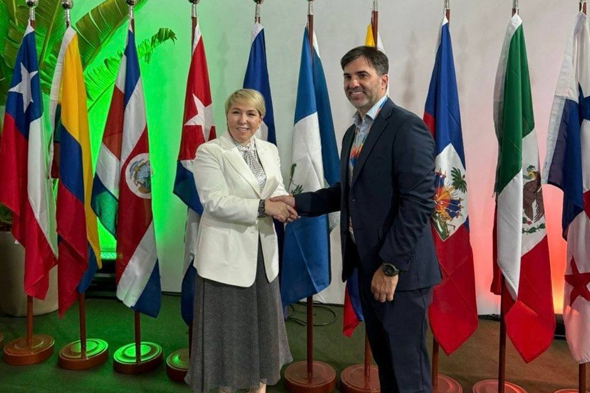 Сопредседатель ВАМРСУ Ирина Гусева подписала соглашение о сотрудничестве с FLACMA на площадках Генассамблеи в Бразилии Сопредседатель ВАМРСУ Ирина Гусева подписала соглашение о сотрудничестве с FLACMA на площадках Генассамблеи в Бразилии