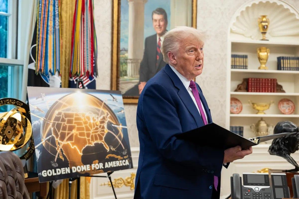 Политолог Стефанович: Трамп хочет, чтобы у противников не было сомнений в мощи США Политолог Стефанович: Трамп хочет, чтобы у противников не было сомнений в мощи США