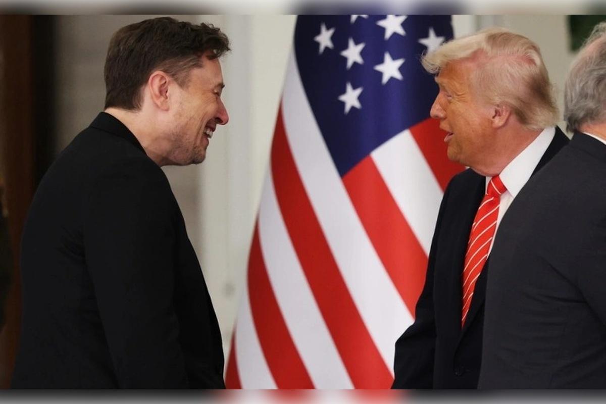 Отец Илона Маска в Москве прокомментировал конфликт сына с президентом США Трампом Отец Илона Маска в Москве прокомментировал конфликт сына с президентом США Трампом