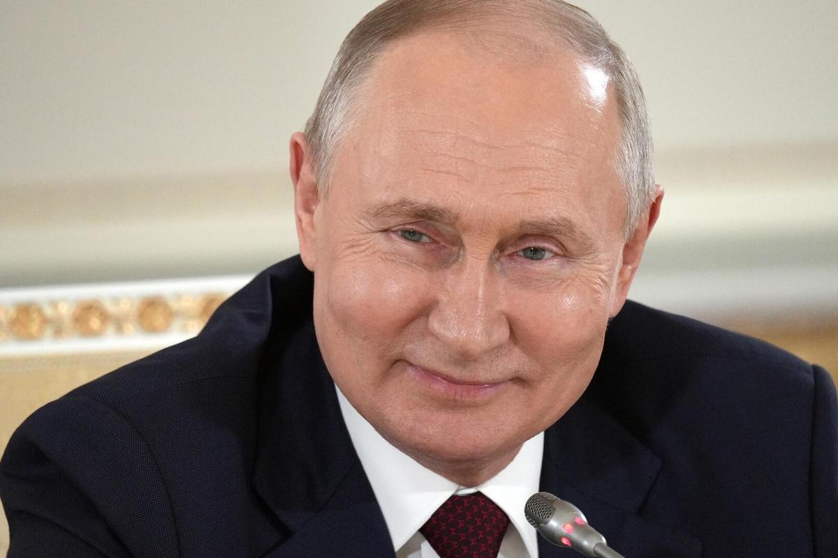 Россия продлевает нефтяное эмбарго: ответ на ценовой потолок Запада Россия продлевает нефтяное эмбарго: ответ на ценовой потолок Запада