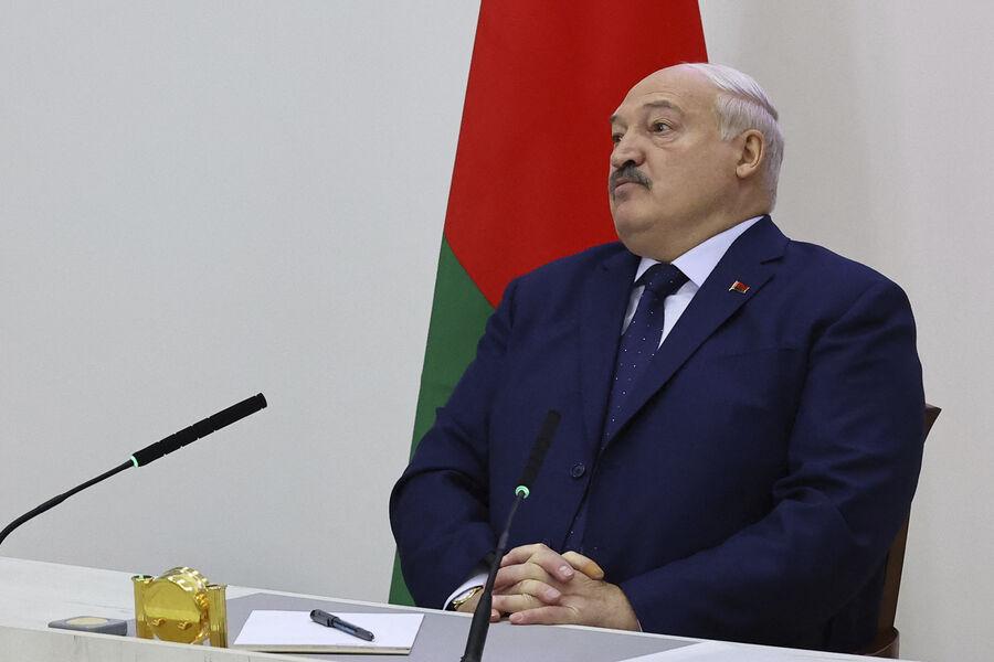 Лукашенко назвал Белоруссию «островком стабильности» в неспокойном мире Лукашенко назвал Белоруссию «островком стабильности» в неспокойном мире