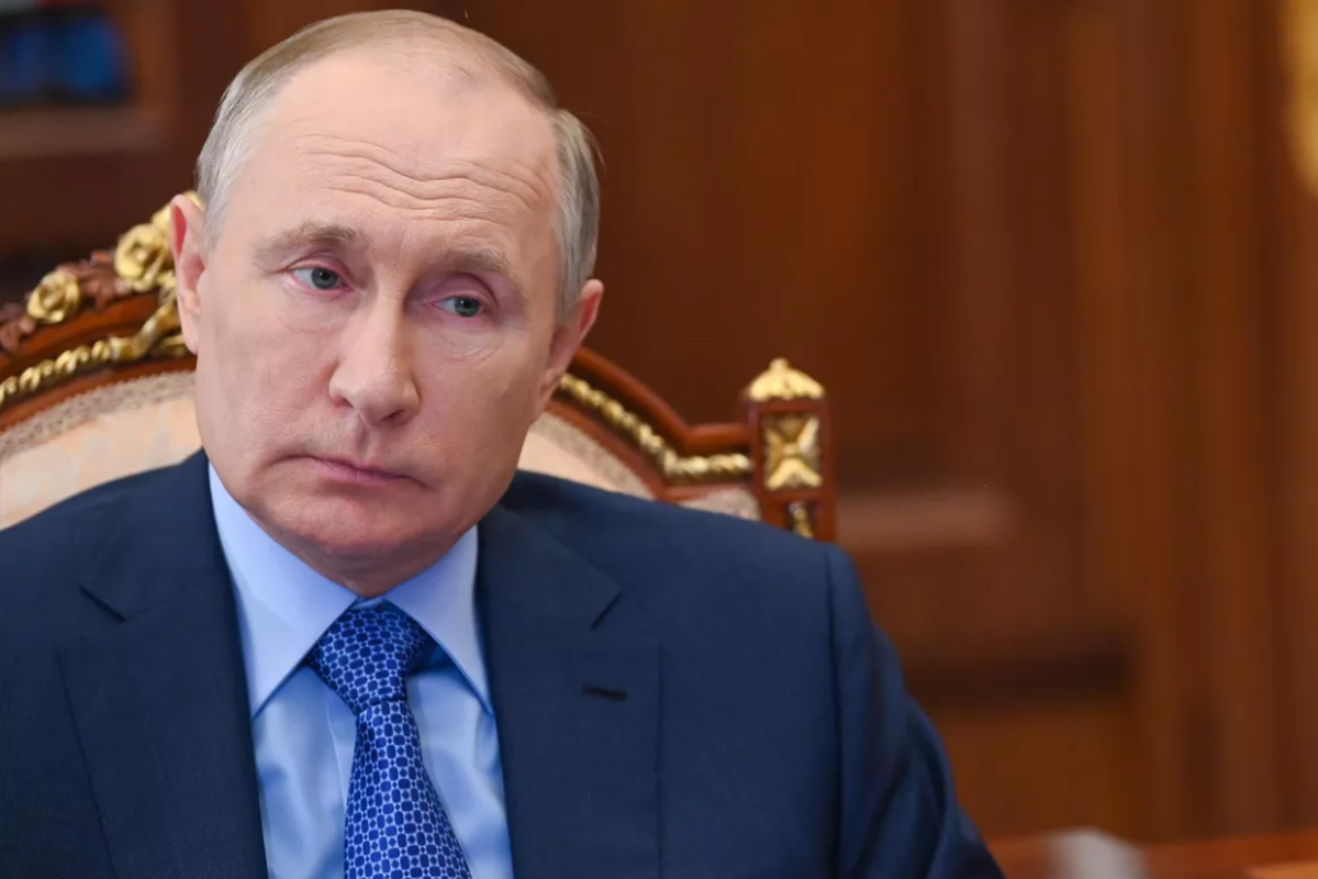 Владимир Путин объяснил, что помогает российскому ОПК находиться на необходимом уровне Владимир Путин объяснил, что помогает российскому ОПК находиться на необходимом уровне