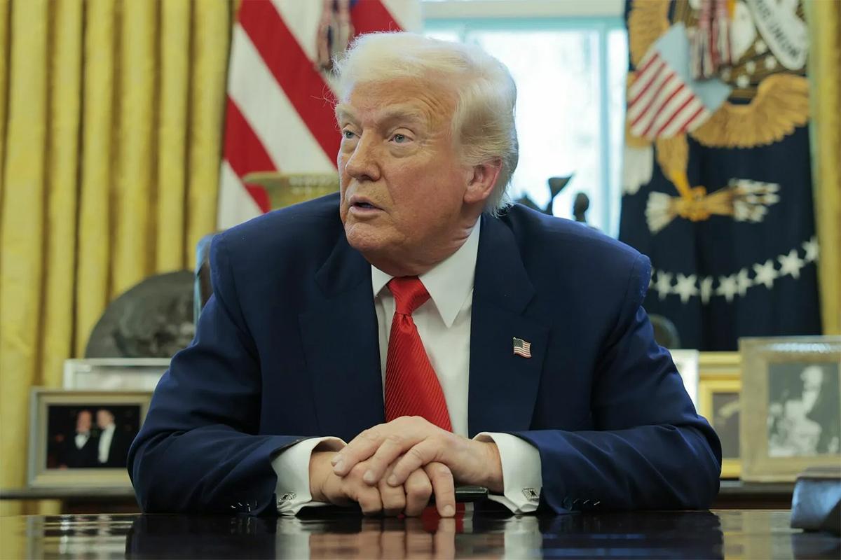 Трамп собрал совещание своего кабинета из-за ситуации в Иране Трамп собрал совещание своего кабинета из-за ситуации в Иране