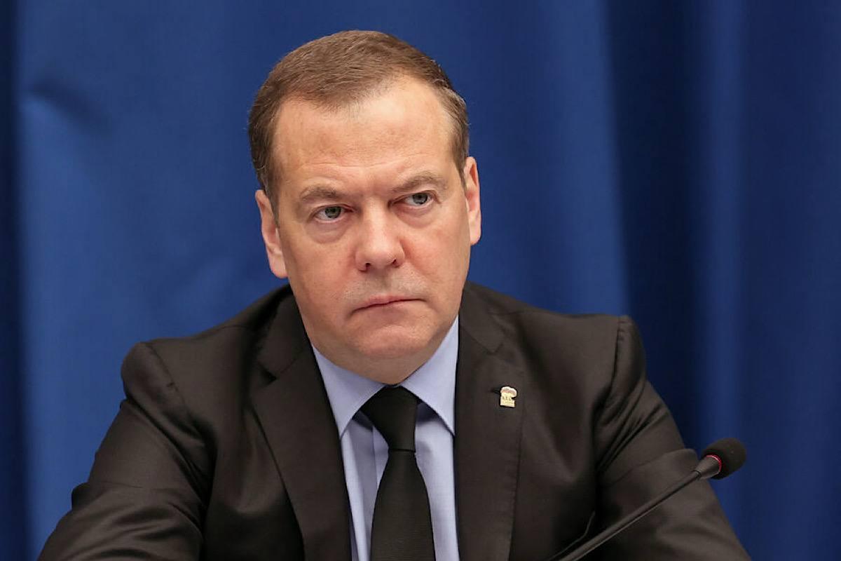 Медведев предупредил о реальной угрозе ядерного конфликта на фоне событий на Ближнем Востоке Медведев предупредил о реальной угрозе ядерного конфликта на фоне событий на Ближнем Востоке