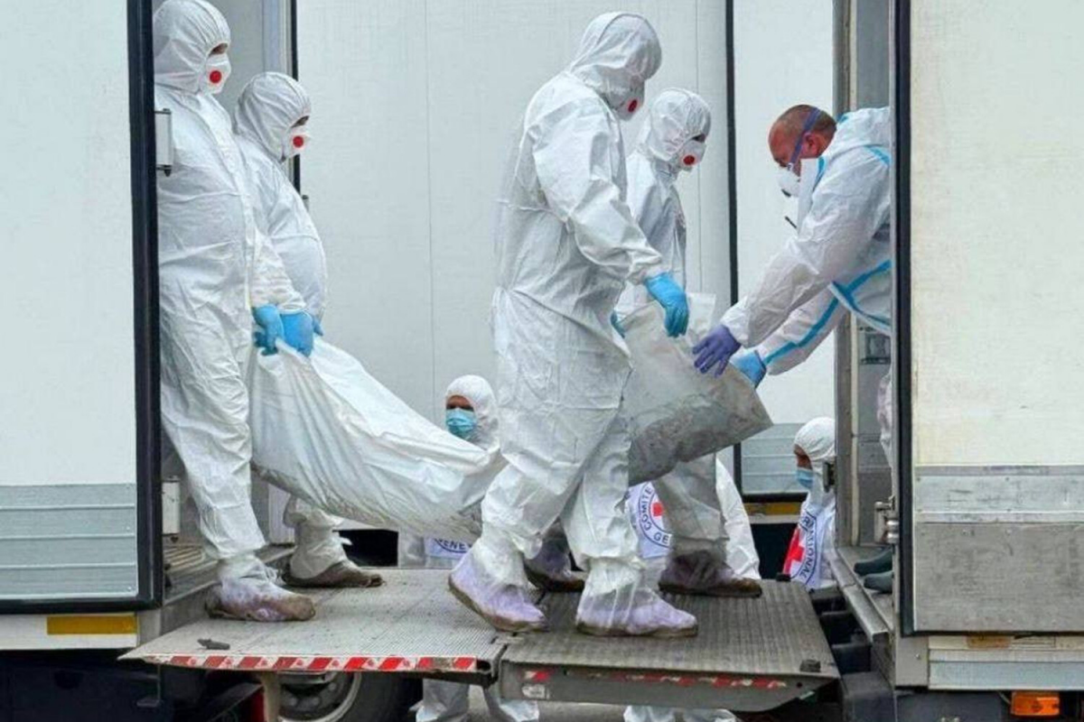 Православный депутат осудил Киев за отказ хоронить тела российских солдат Православный депутат осудил Киев за отказ хоронить тела российских солдат