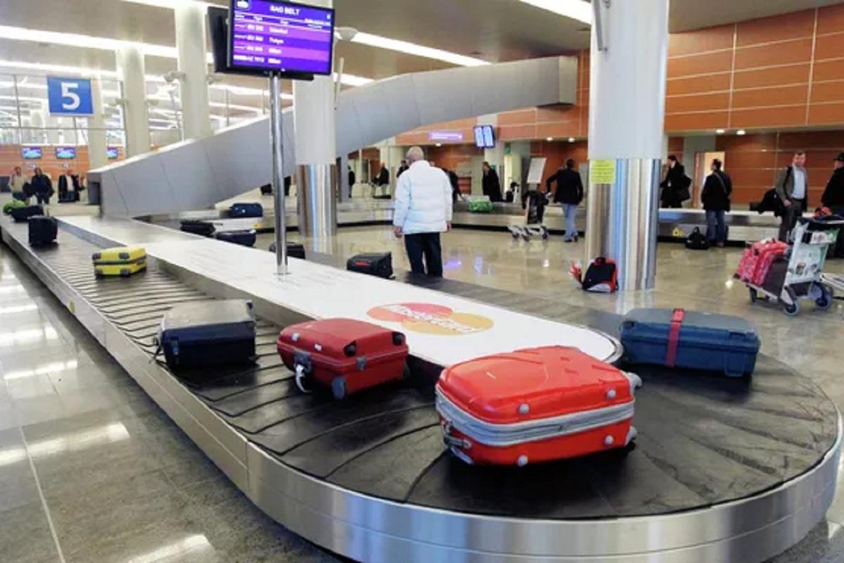 Авиаперевозчик Turkish Airlines потерял багаж 500 пассажиров, летевших в Москву Авиаперевозчик Turkish Airlines потерял багаж 500 пассажиров, летевших в Москву