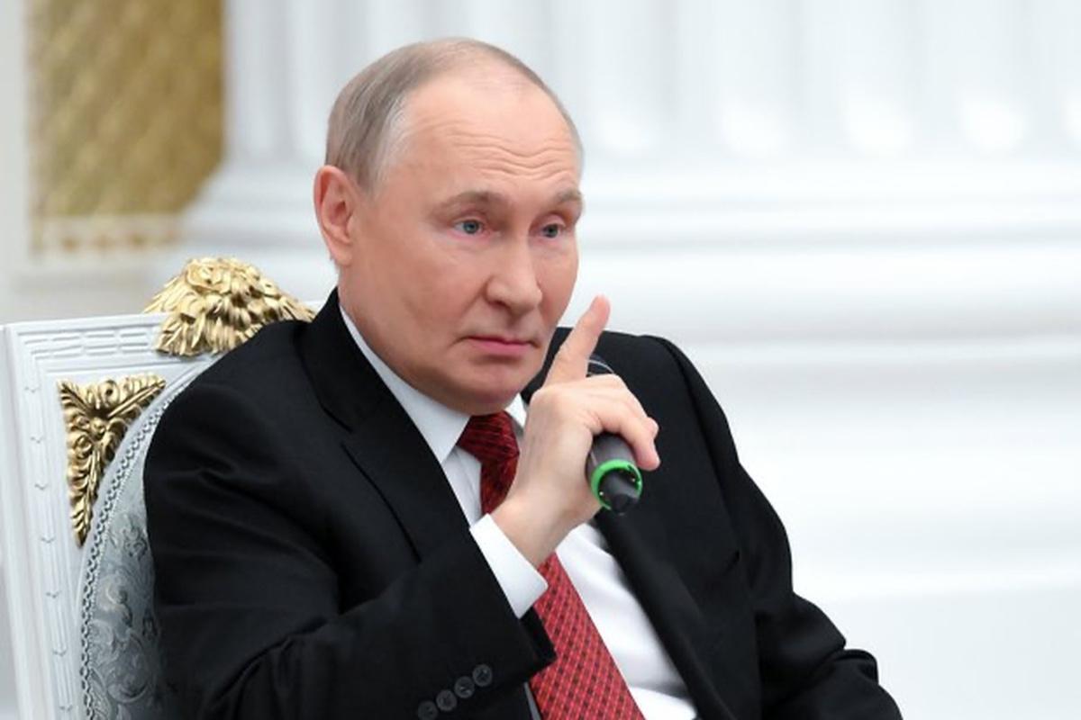 Путин назвал наивность и доверчивость элементом русской традиции Путин назвал наивность и доверчивость элементом русской традиции