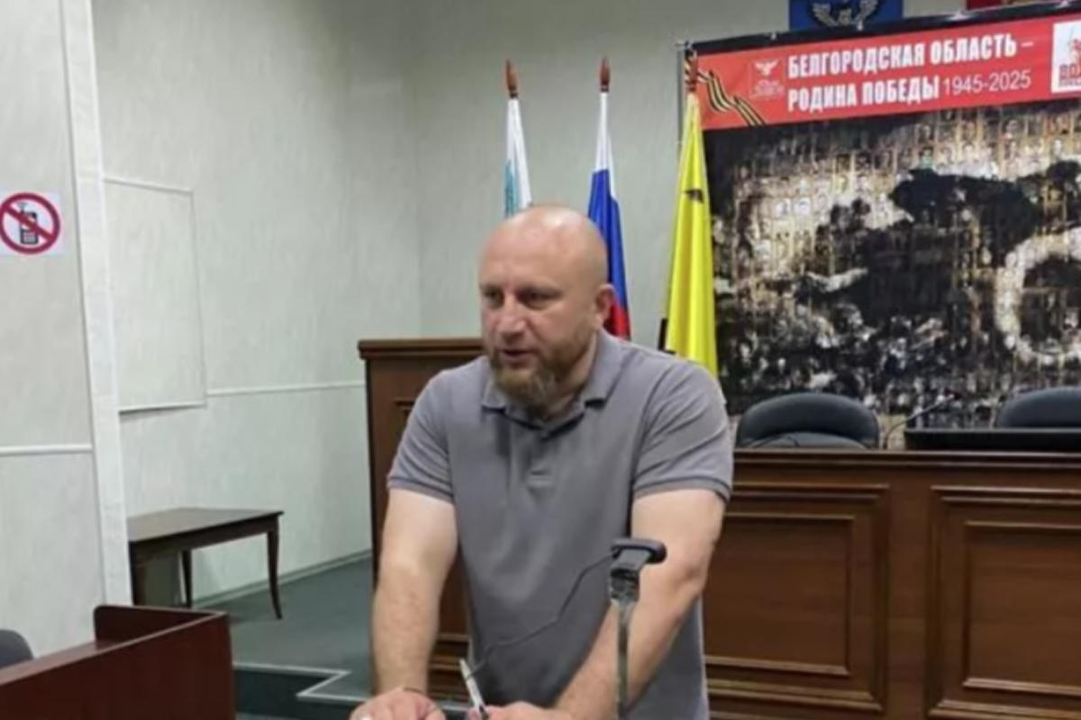 Путин наградил исполняющего обязанности главы Грайворонского округа медалью «За храбрость» Путин наградил исполняющего обязанности главы Грайворонского округа медалью «За храбрость»