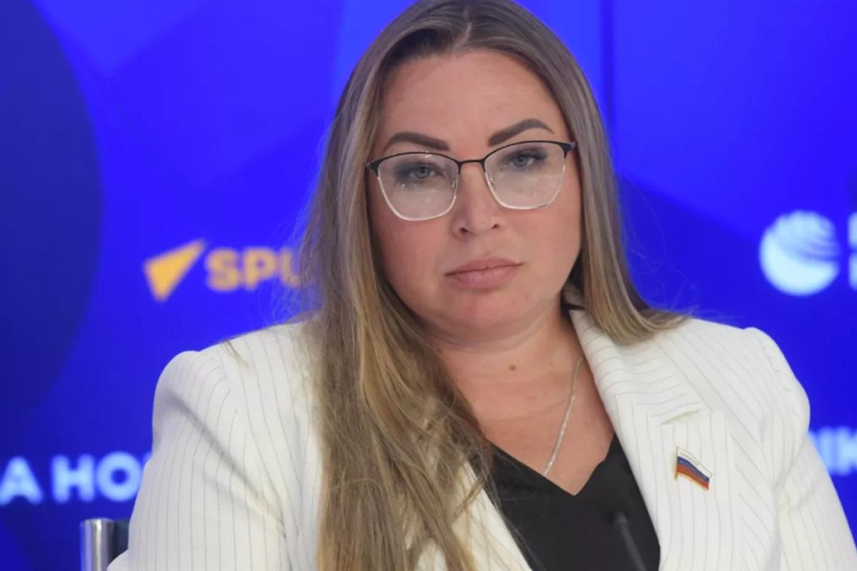 Сенатор от Коми Елена Шумилова досрочно сложила полномочия Сенатор от Коми Елена Шумилова досрочно сложила полномочия