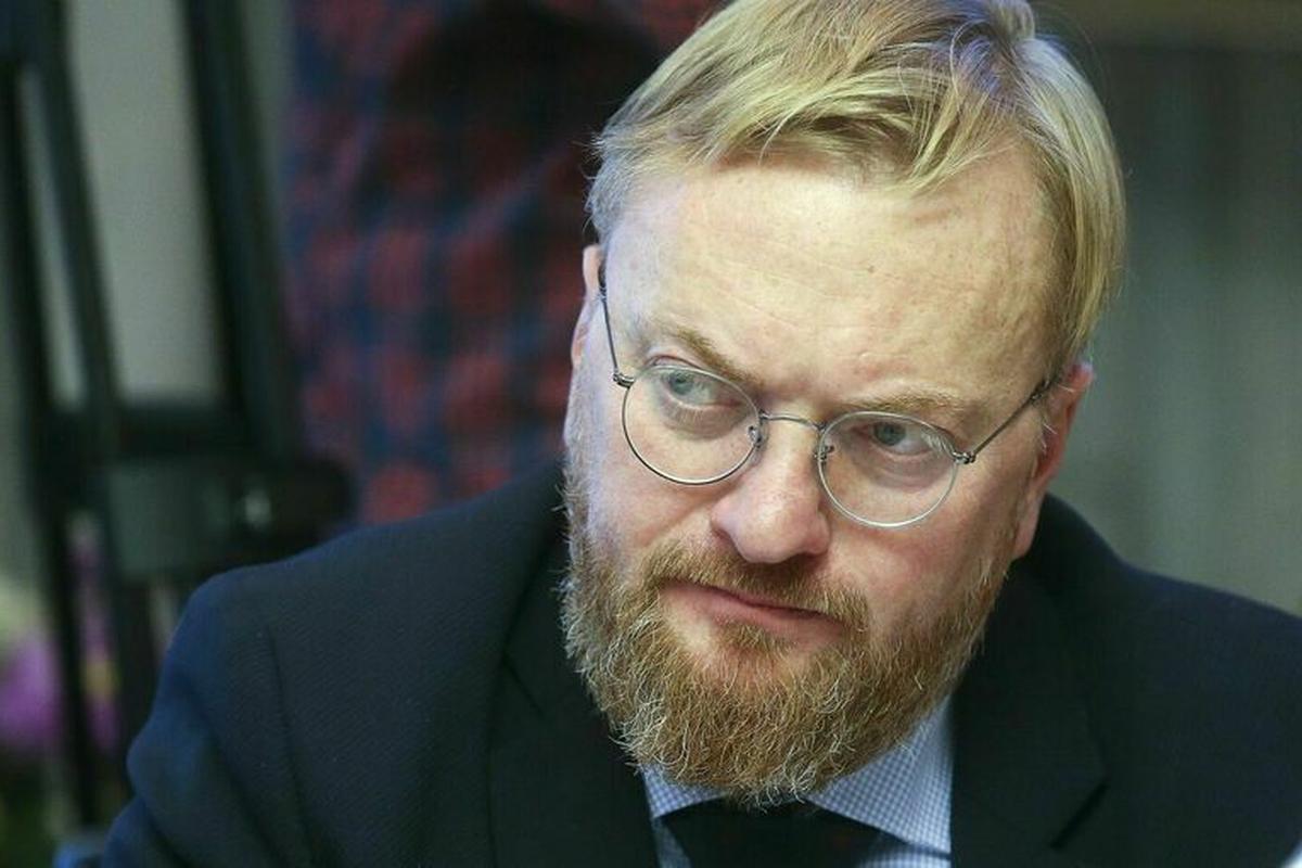 «Хорошей семьи не построишь»: Милонов призвал стыдить коллег за походы в секс-шопы «Хорошей семьи не построишь»: Милонов призвал стыдить коллег за походы в секс-шопы