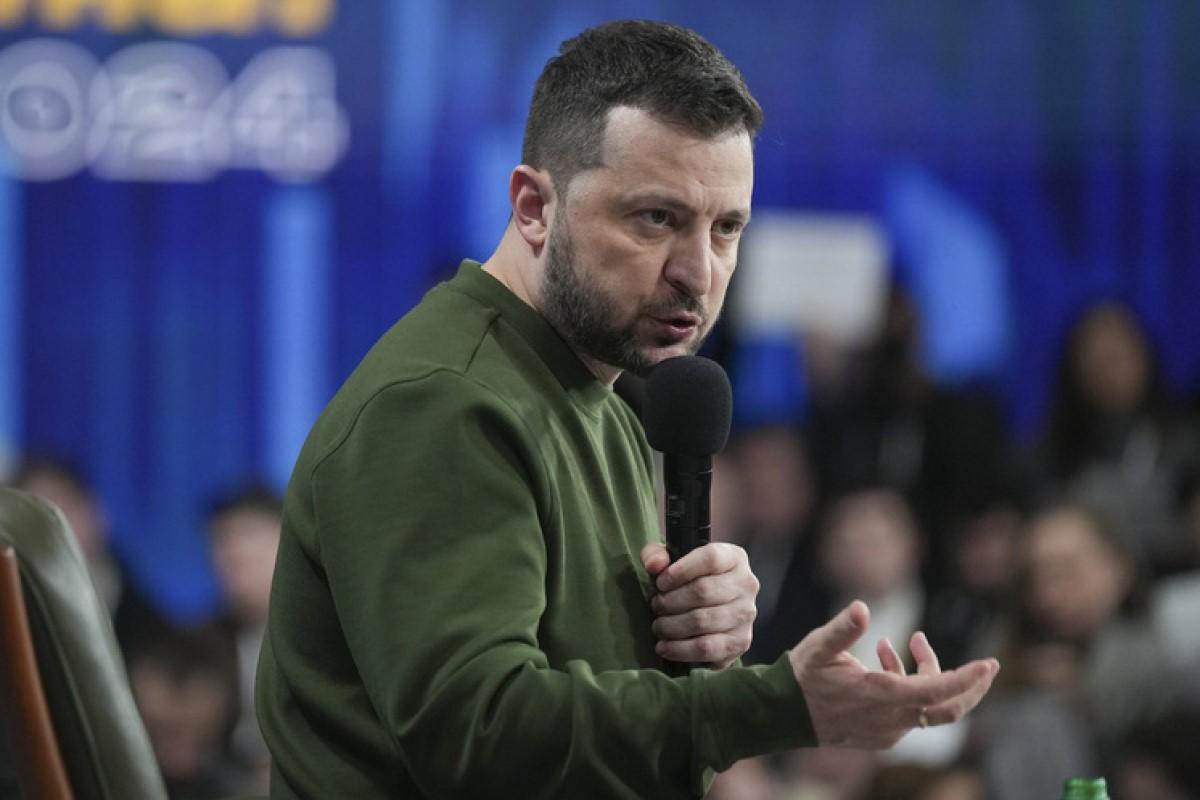 Зеленский рассказал, что объявляет месяц особых мер давления на Россию и о поручениях СБУ Зеленский рассказал, что объявляет месяц особых мер давления на Россию и о поручениях СБУ
