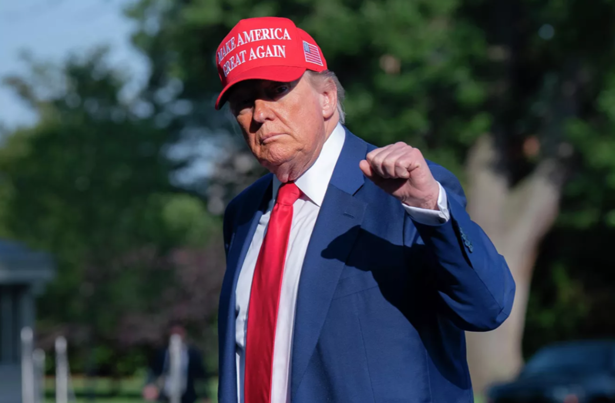 Медведев: Трамп начал новую войну ударами по Ирану Медведев: Трамп начал новую войну ударами по Ирану