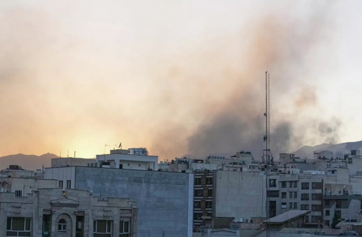 Tasnim: десяток военных КСИР погибли при атаке Израиля в Иране Tasnim: десяток военных КСИР погибли при атаке Израиля в Иране