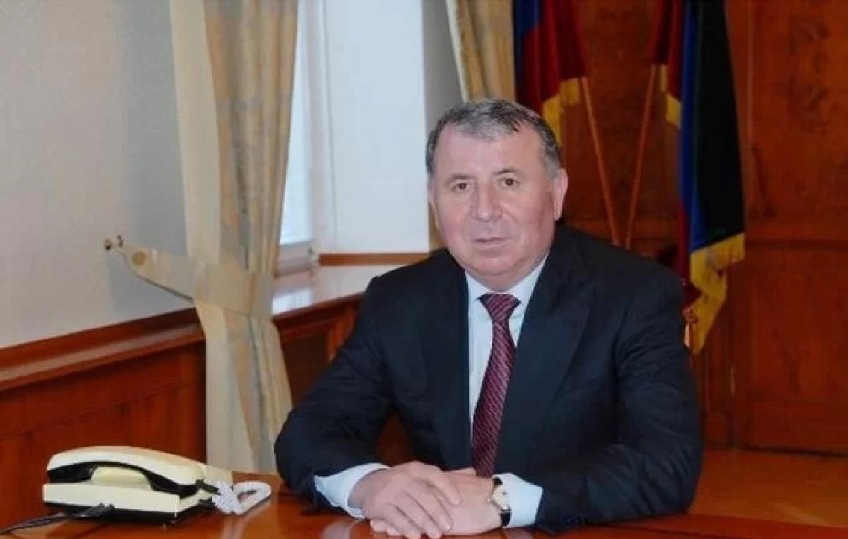 Генпрокуратура России подала гражданский иск к госсекретарю Дагестана Магомедову и его детям Генпрокуратура России подала гражданский иск к госсекретарю Дагестана Магомедову и его детям
