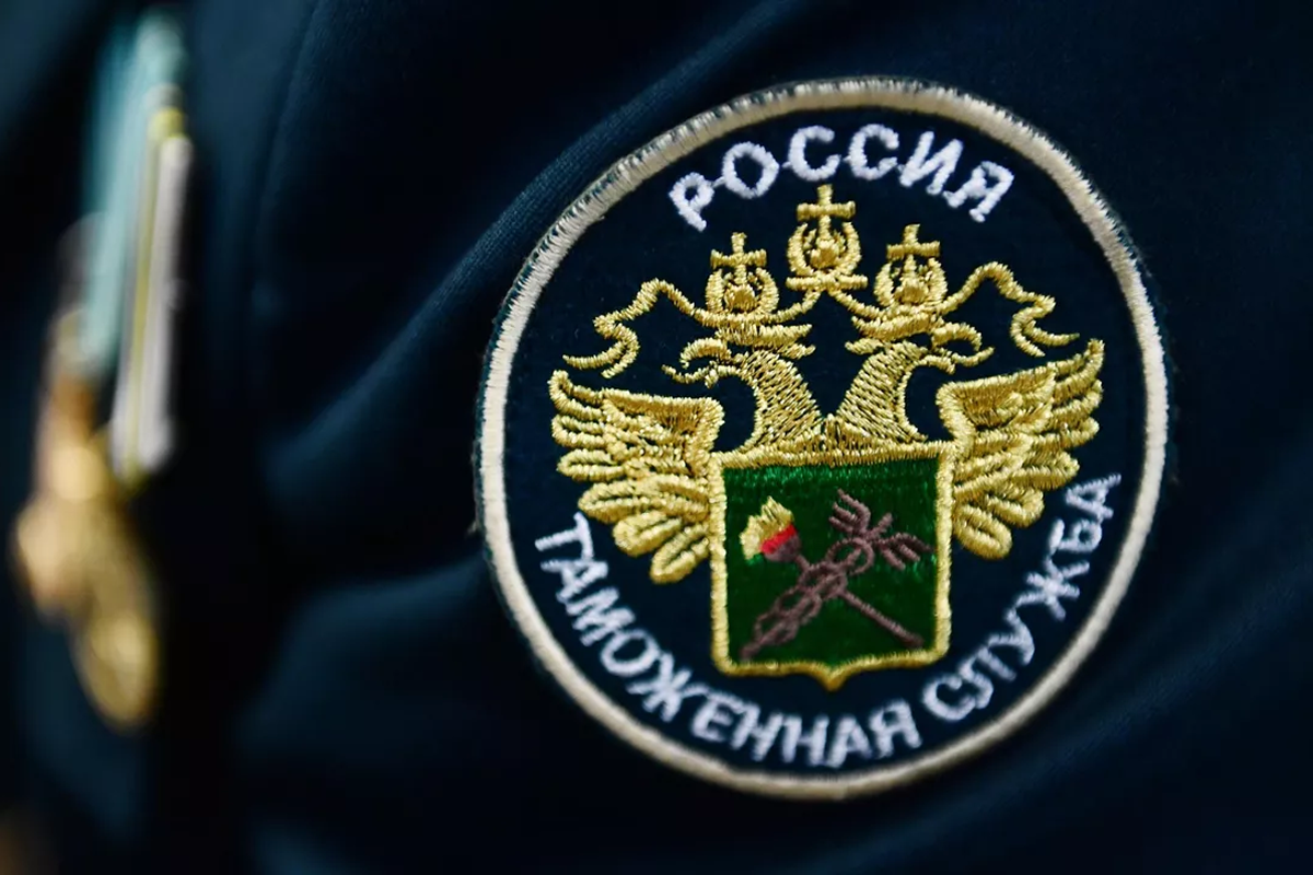 В Екатеринбурге задержали китайца с обувью только на правую ногу В Екатеринбурге задержали китайца с обувью только на правую ногу