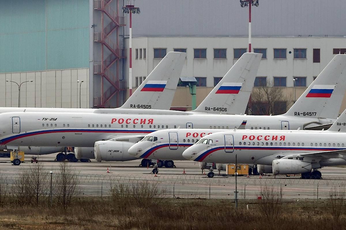 Захарова объяснила перелет самолета СЛО «Россия» в Нью-Йорк плановой ротацией сотрудников дипмиссии Захарова объяснила перелет самолета СЛО «Россия» в Нью-Йорк плановой ротацией сотрудников дипмиссии